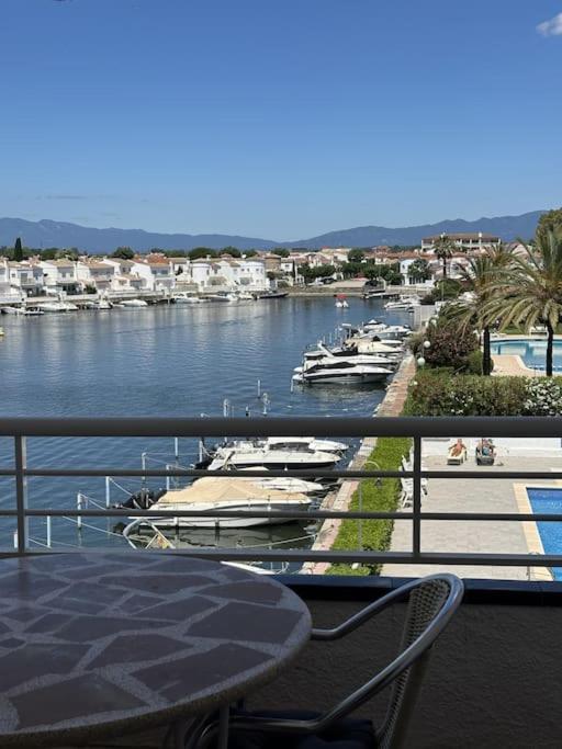 Apartamento En El Canal De Empuriabrava III Apartment ภายนอก รูปภาพ